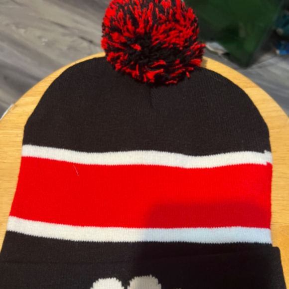 Knitted Beanie Hat The Voice - Picture 1 of 2